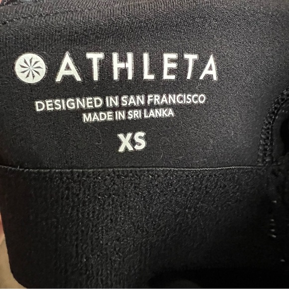 Athleta Women’s Black Hyper Focused Strappy Shelf Bra Elastic Hem Tank Top, XS - Picture 6 of 10